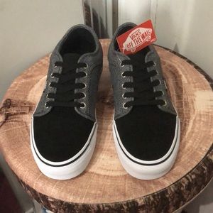 New Authentic Vans Shoe